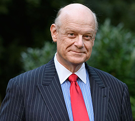 Dr. Allen C. Guelzo