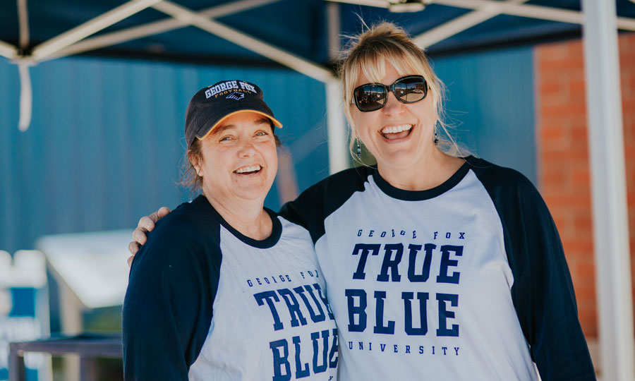 volunteers at homecoming