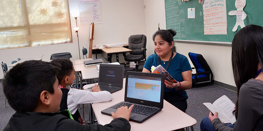 Judy Marquez, teaching students