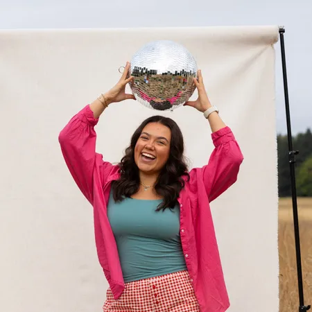 Olivia Hughes profile photo