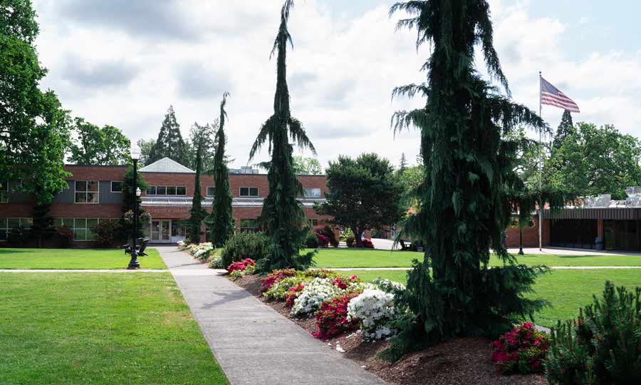 George Fox campus quad