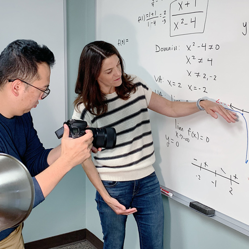 Professor Jill Beals teaching a class