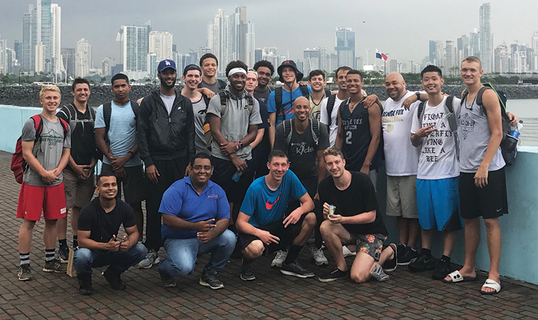 Men's Basketball team in Panama