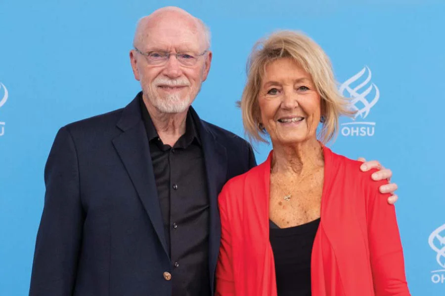 Dr. Kent Thornburg and his wife Jeanie on the red carpet