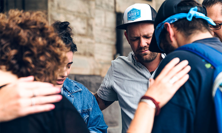 Portland Seminary cohorts pray together