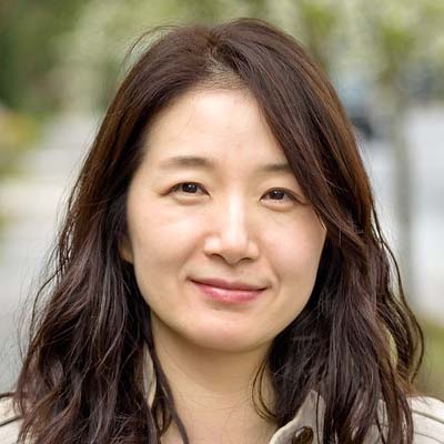 Photo of Rebecca Jeong